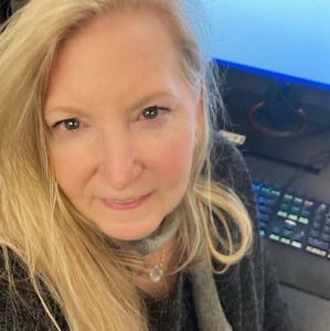 Meet your Posher, Carrie